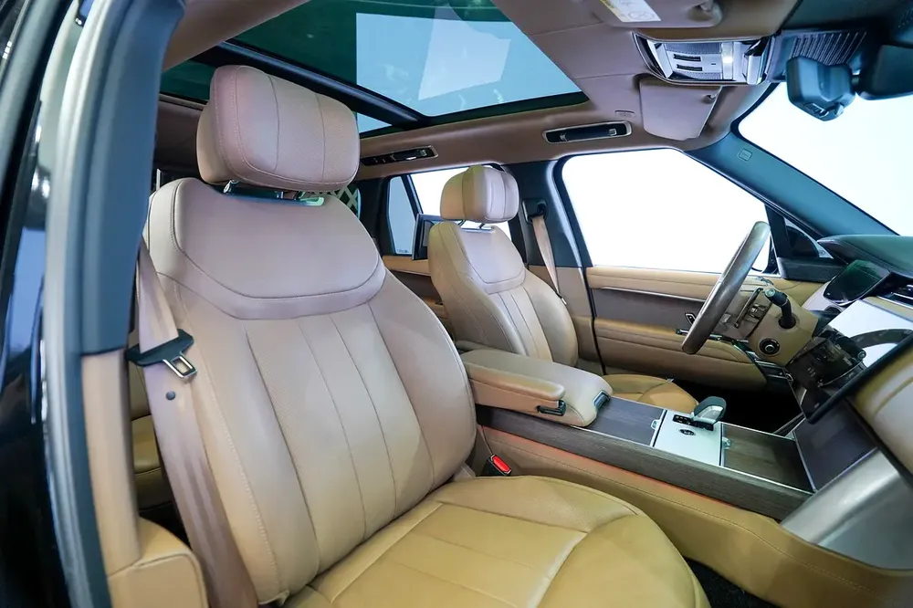 VOGUE AUTOBIOGRAPHY P530 | REAR ENTERTAINMENT | WARRANTY FEB 2030 | PANORAMIC ROOF - Image 8