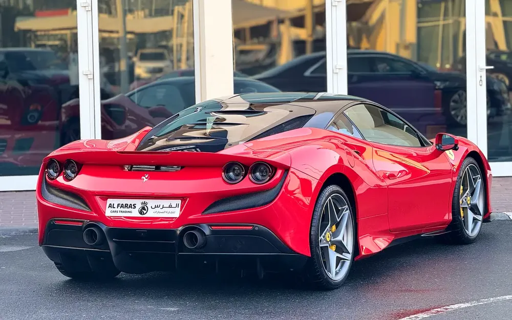 Ferrari F8 TRIBUTO 2022 low mileage full carbon full service history - Image 8