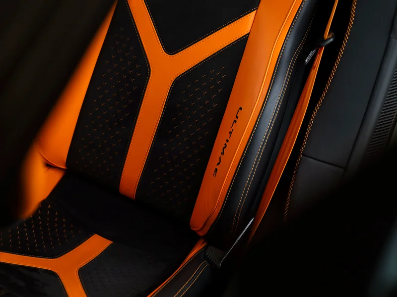 LAMBORGHINI ULTIMAE ROADSTER / GCC / 500 KM ONLY - Image 16