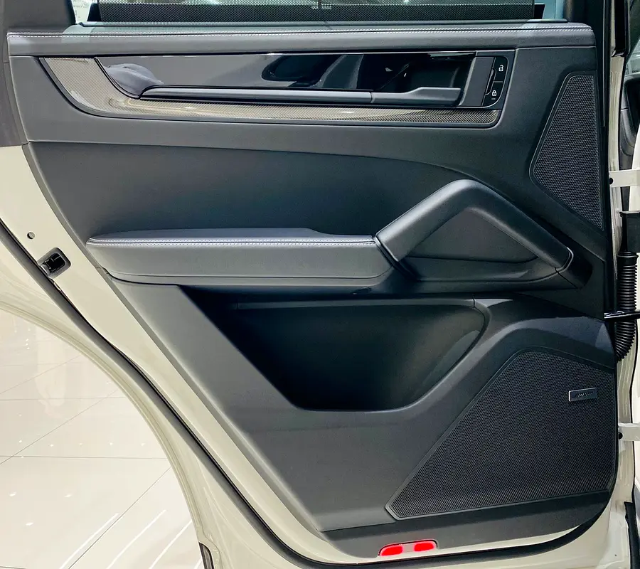 PORSCHE 
TURBO GT 
MODEL: 2024
KM : 18,000
GCC SPECS 
UNDER WARRANTY - Image 15