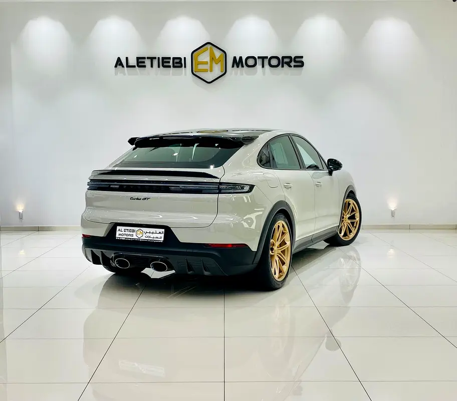 PORSCHE 
TURBO GT 
MODEL: 2024
KM : 18,000
GCC SPECS 
UNDER WARRANTY - Image 5