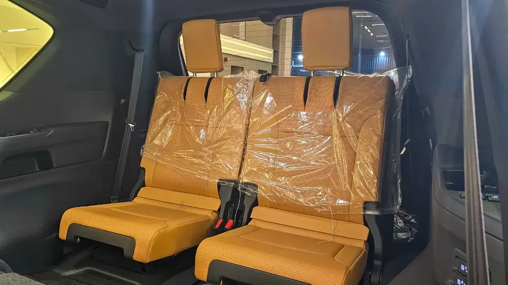 LX 600 Signature (( Al-Futtaim )) 2025 - Image 8