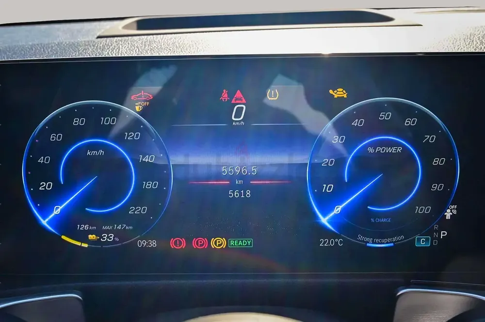 AED 2735/month | 2025 Mercedes-Benz EQB  | GCC Specs | Ref#413032 - Image 19