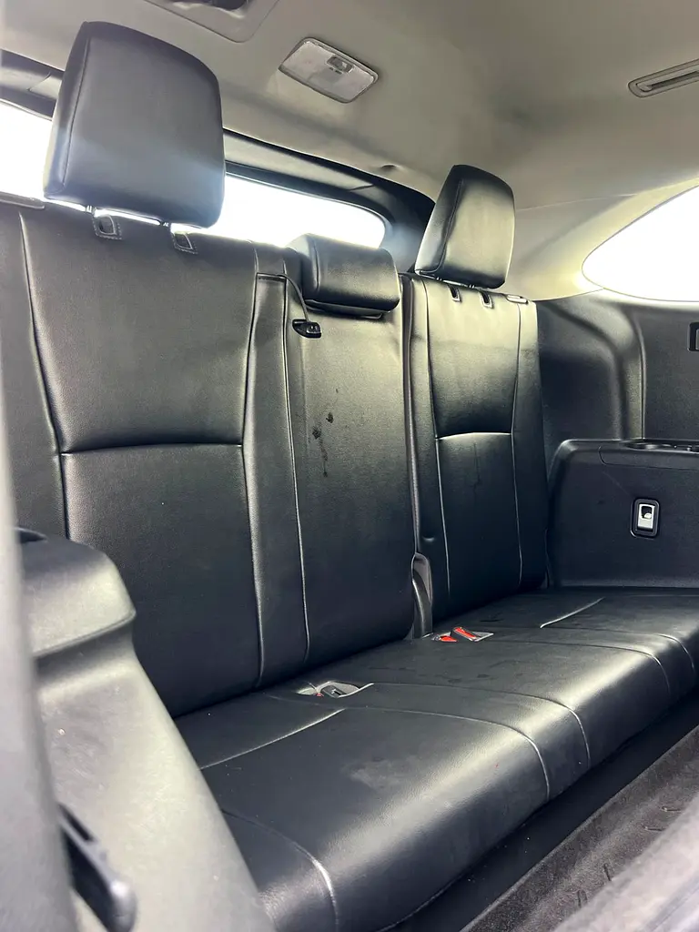 2023 Toyota Highlander Hybrid XLE  Full Option  2.5L V4- Sunroof - Rear Camera  Radar Leather Seats - Image 17