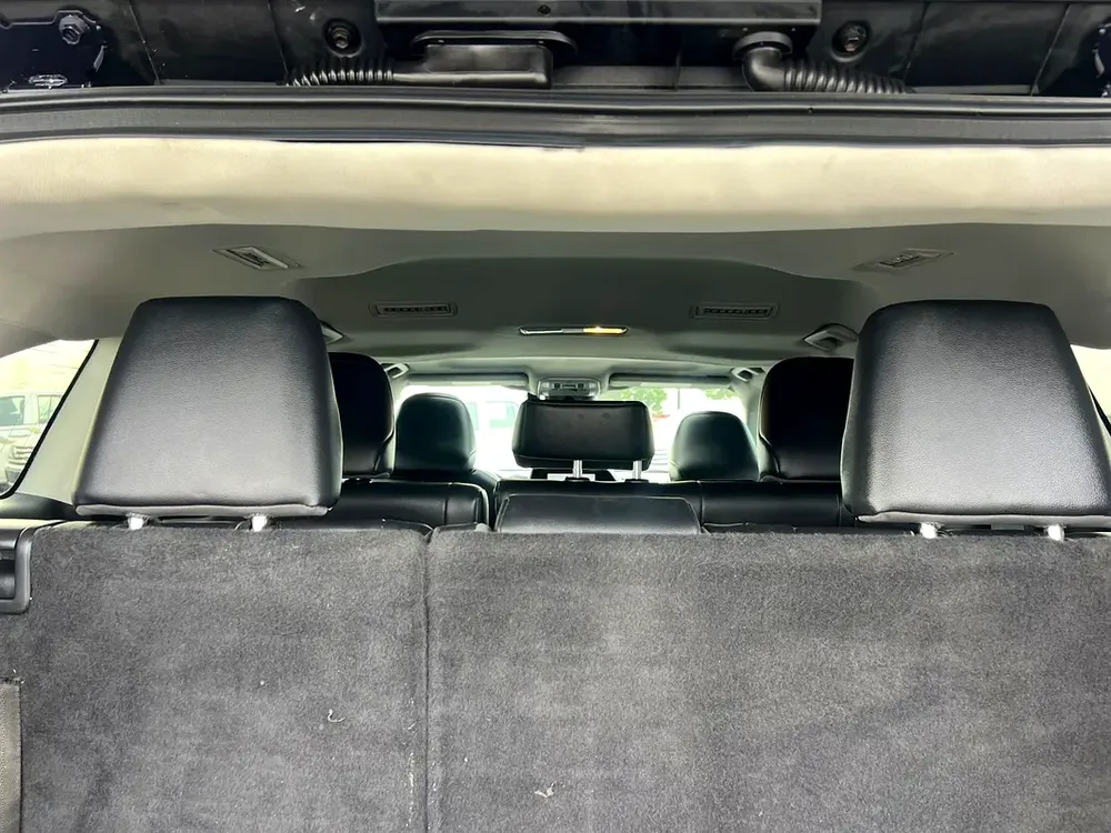 2023 Toyota Highlander Hybrid XLE  Full Option  2.5L V4- Sunroof - Rear Camera  Radar Leather Seats - Image 20