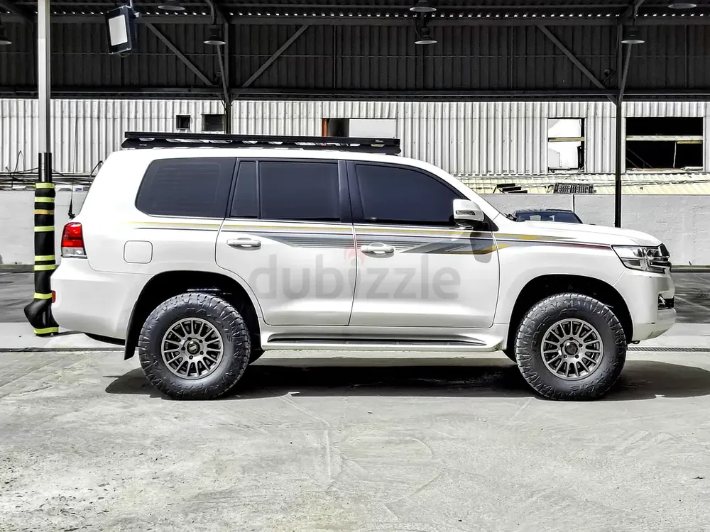 AED 3115/month | 2021 Toyota Land Cruiser  | GCC Specs | Ref#467554 - Image 4