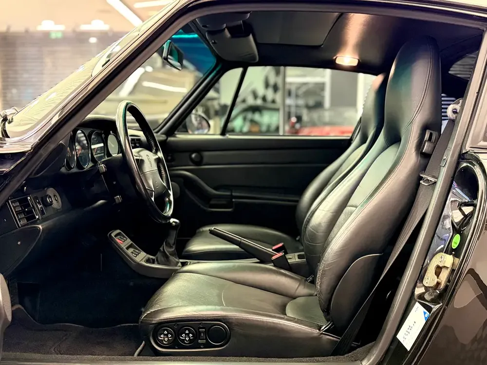 1996 Porsche 911 Turbo (993) - Pristine Japanese Spec - Collector Grade - Image 10