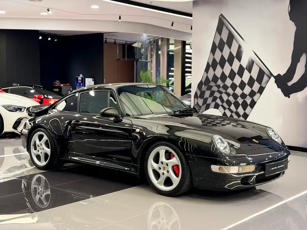 1996 Porsche 911 Turbo (993) - Pristine Japanese Spec - Collector Grade - Image 4