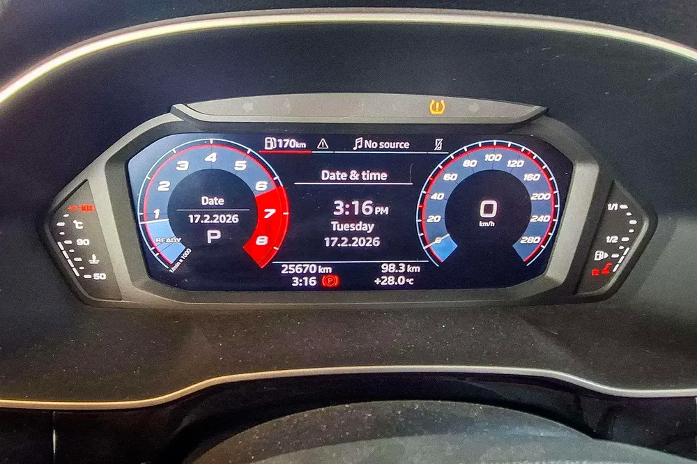 AED 2067/month | 2023 Audi Q3 35 TFSI Advanced | GCC Specs | Ref#431003 - Image 14