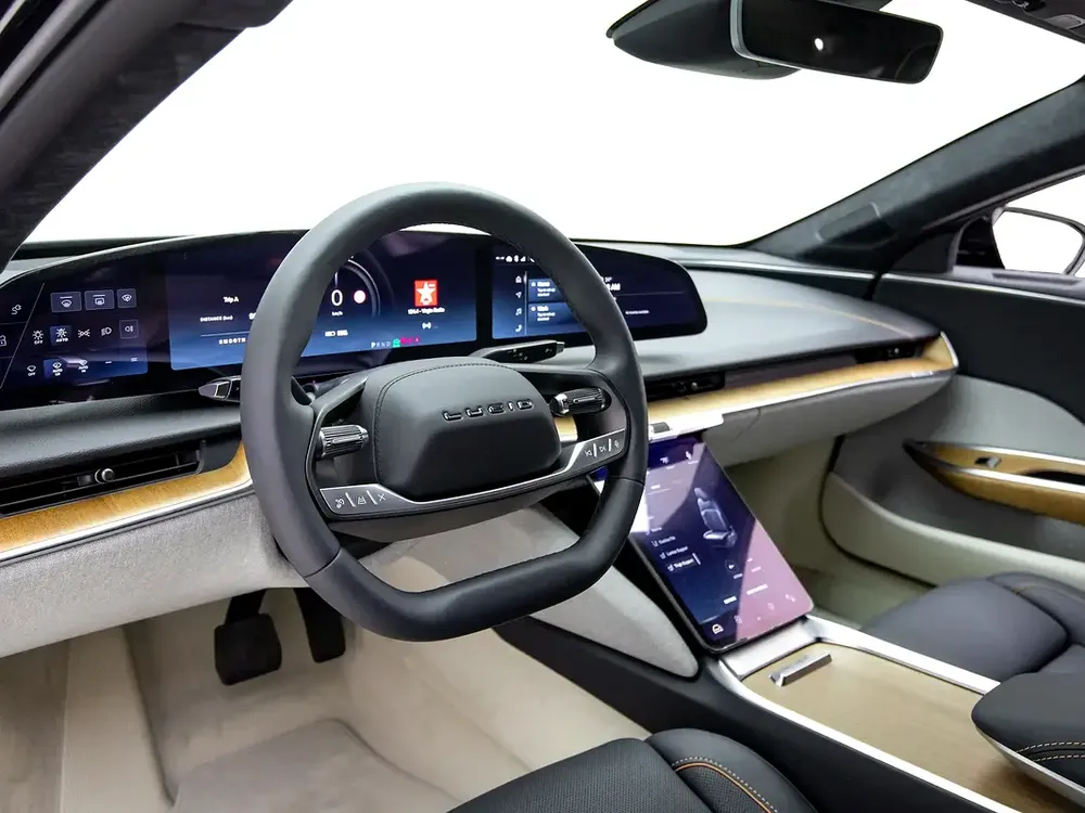 2025 | Lucid | Air Pure | GCC Spec | With Warranty and Service Contract - Image 8
