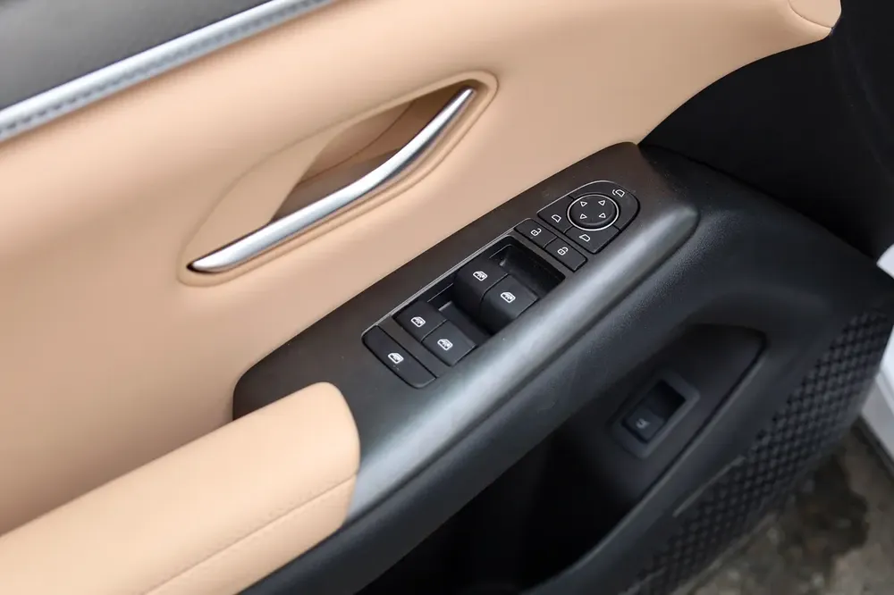 BYD Song Pro DM-i Superior 1.5L Plug-in Hybrid 2025 Model Only for EXPORT - Image 10