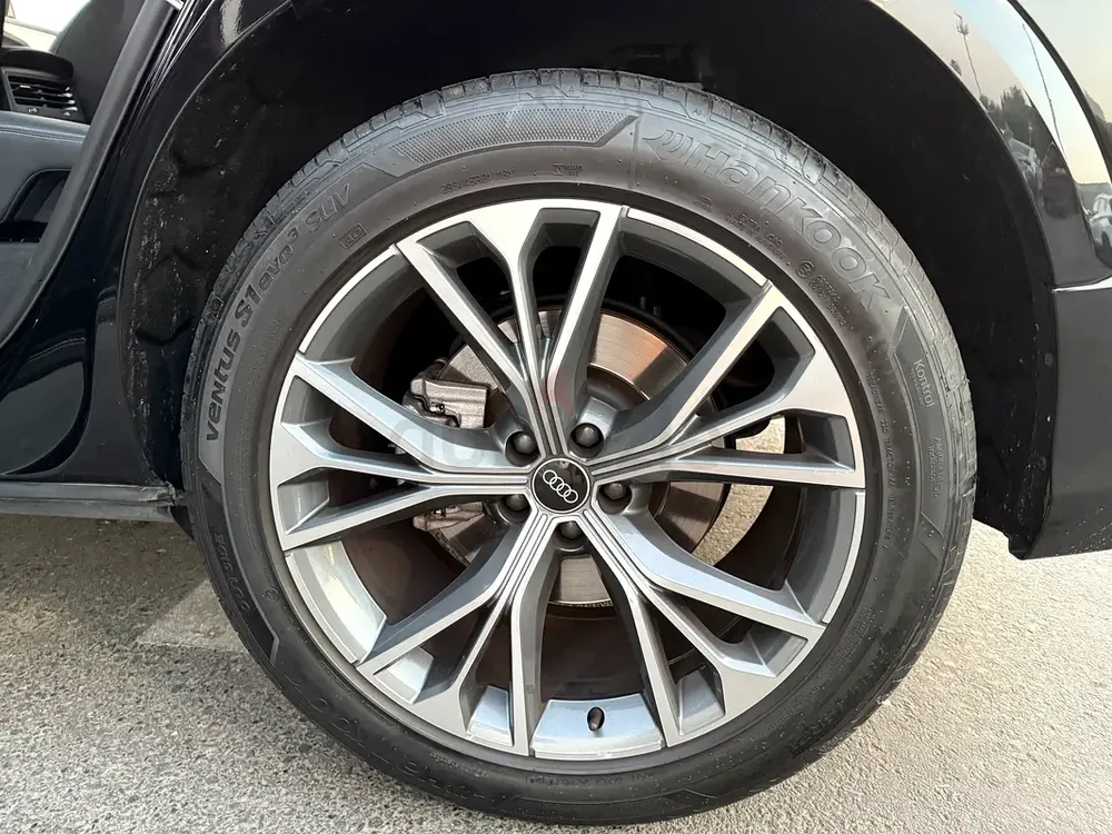 3.0L V6 TFSI | No Accident | No Flood - Image 18