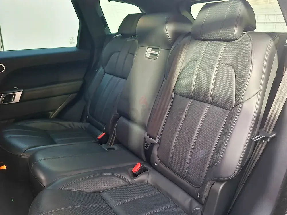 AED 1927/month | 2016 Land Rover Range Rover Sport HSE | GCC Specs | Ref#379685 - Image 12