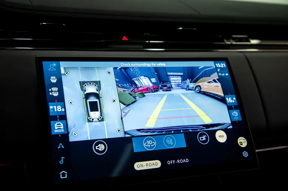 2024 RANGE ROVER SPORTS SV FULL CARBON INTERIOR AND EXTERIOR WITH HIGH OPTIONS - Image 11