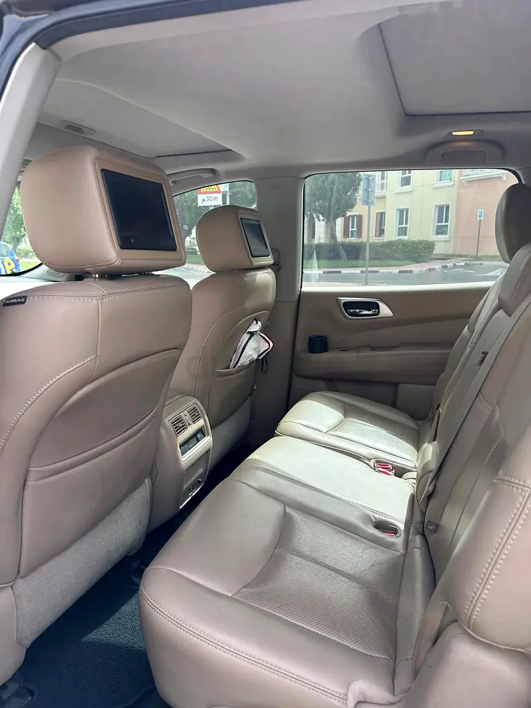 Nissan Pathfinder SL 2016 GCC Specs - Image 4
