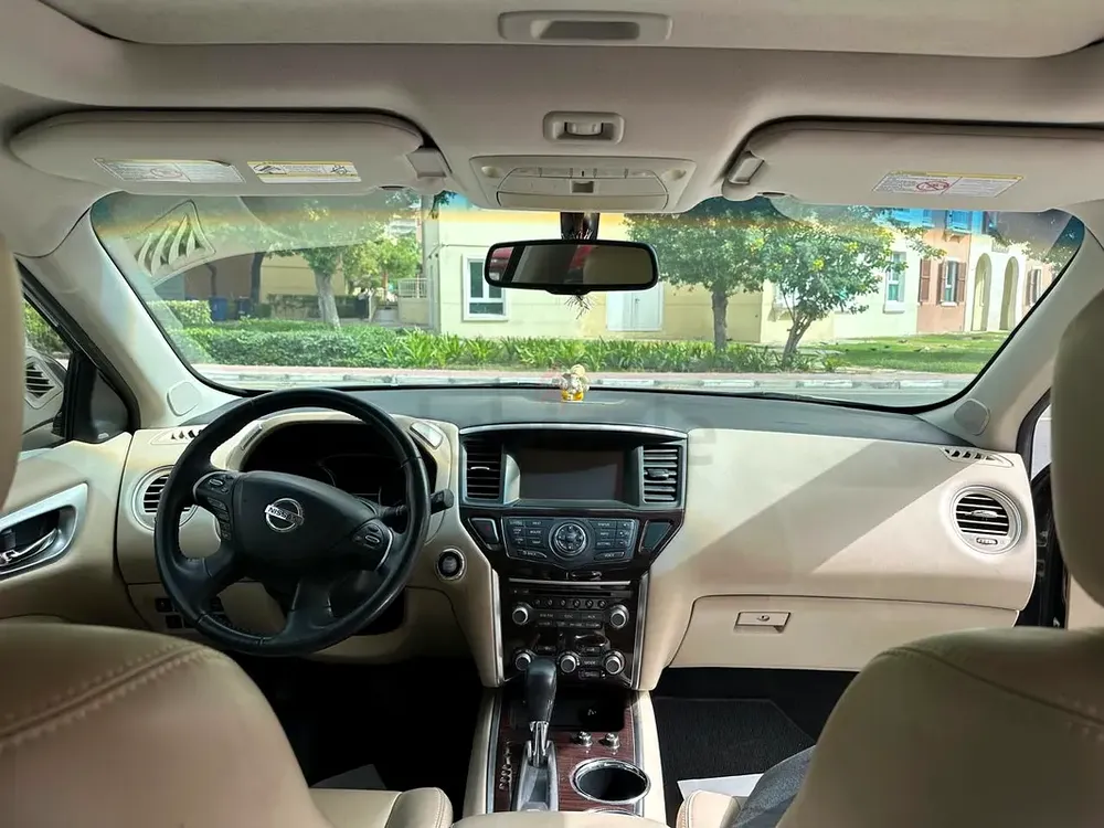 Nissan Pathfinder SL 2016 GCC Specs - Image 9