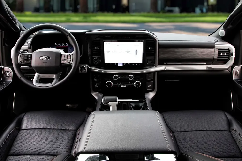 4,172 P.M |  F150 Lariat Crew Cab 3.5L | 0% Downpayment | F-150 LARIAT | 2030 WARRANTY / SERVICE! - Image 8