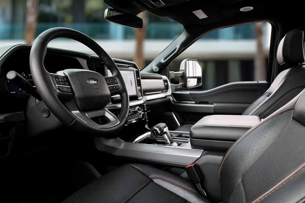 4,172 P.M |  F150 Lariat Crew Cab 3.5L | 0% Downpayment | F-150 LARIAT | 2030 WARRANTY / SERVICE! - Image 9