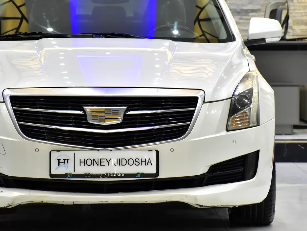 EXCELLENT DEAL for our Cadillac ATS ( 2015 Model ) in White Color GCC Specs - Image 4