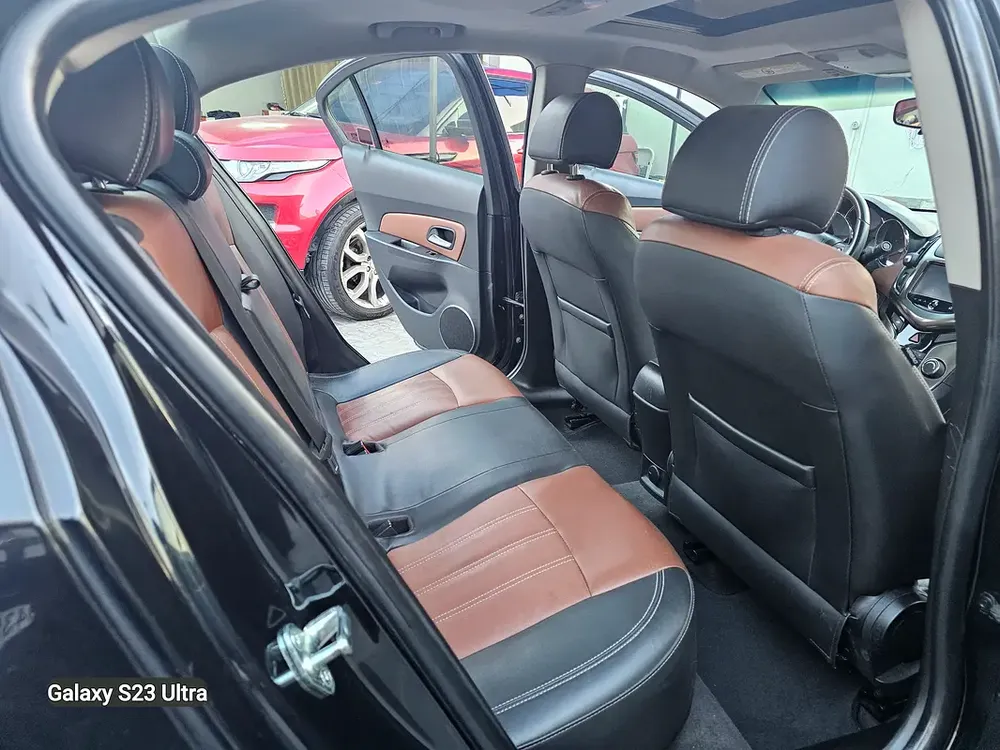 Chevrolet Cruze LT 2016 GCC Specs Original Paint Accident Free 1st Owner - Image 12