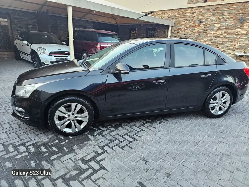 Chevrolet Cruze LT 2016 GCC Specs Original Paint Accident Free 1st Owner - Image 7