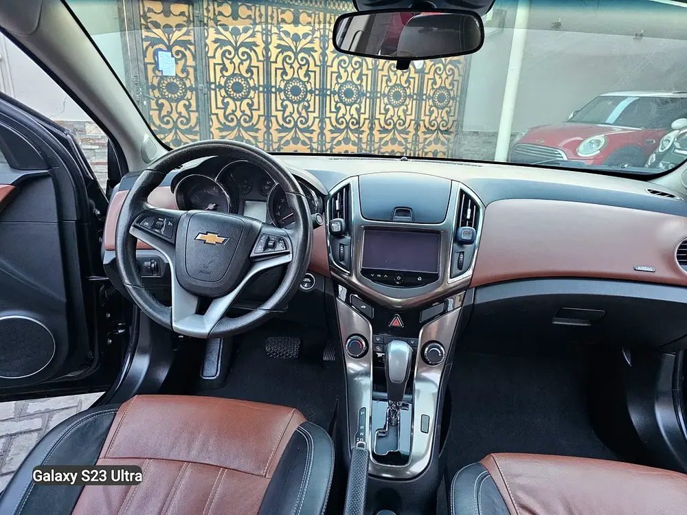 Chevrolet Cruze LT 2016 GCC Specs Original Paint Accident Free 1st Owner - Image 9