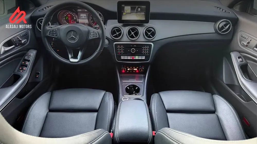 Mercedes Benz CLA250 4Matic 2018 V4 2.0cc (100% original paint)Imported from Korea Gcc specification - Image 11