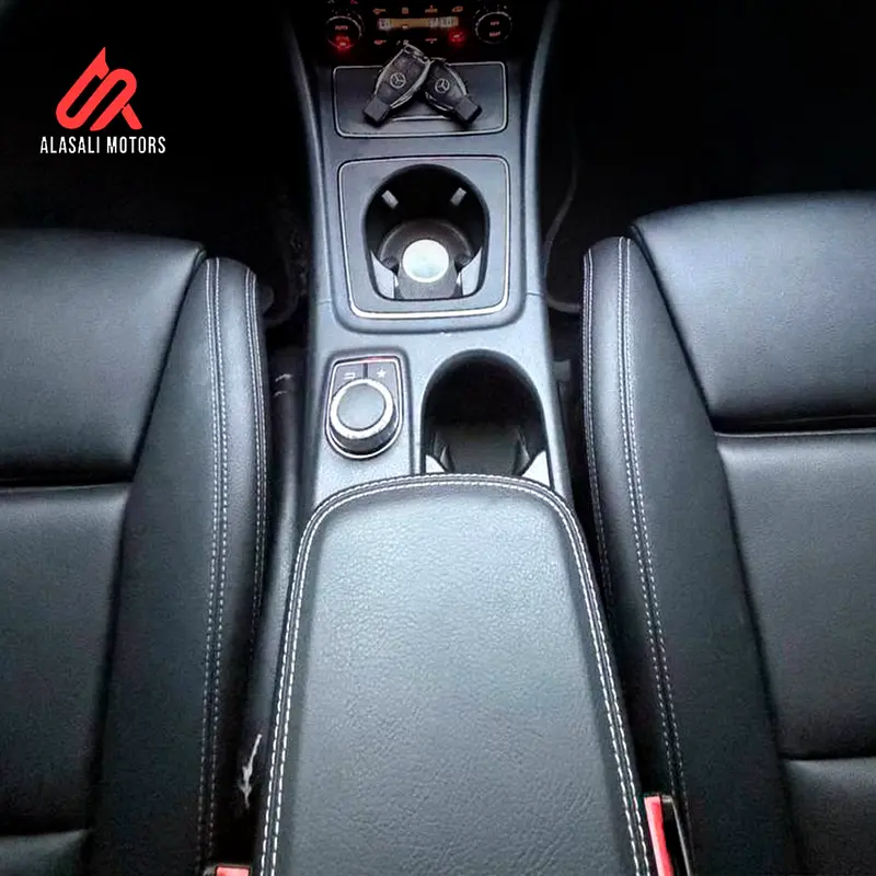 Mercedes Benz CLA250 4Matic 2018 V4 2.0cc (100% original paint)Imported from Korea Gcc specification - Image 14