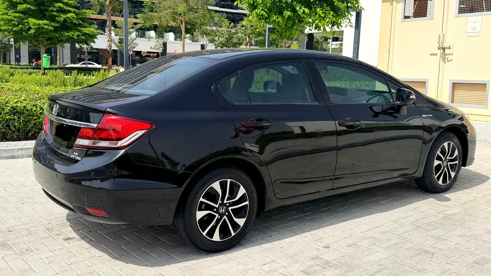 Honda Civic 2015 1.8 i-VTEC GCC Specs - Image 4