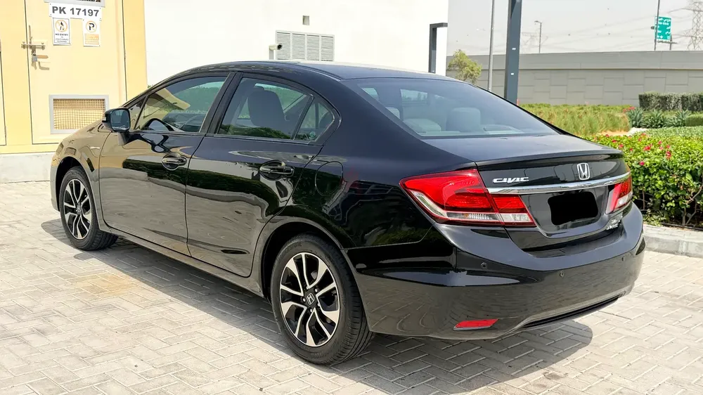 Honda Civic 2015 1.8 i-VTEC GCC Specs - Image 6