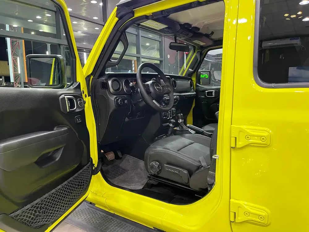 JEEP WRANGLER SPORT S 2023 MODEL IN AMAZING CONDITION BRIGHT YELLOW FACTORY PAINT - Image 10