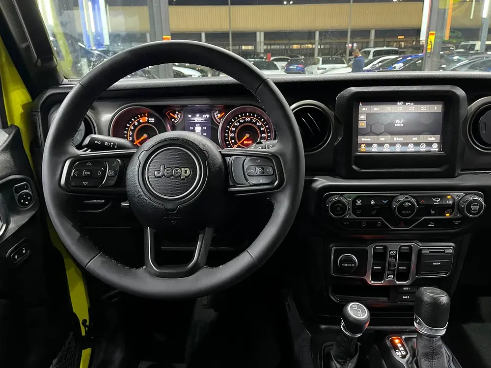 JEEP WRANGLER SPORT S 2023 MODEL IN AMAZING CONDITION BRIGHT YELLOW FACTORY PAINT - Image 20