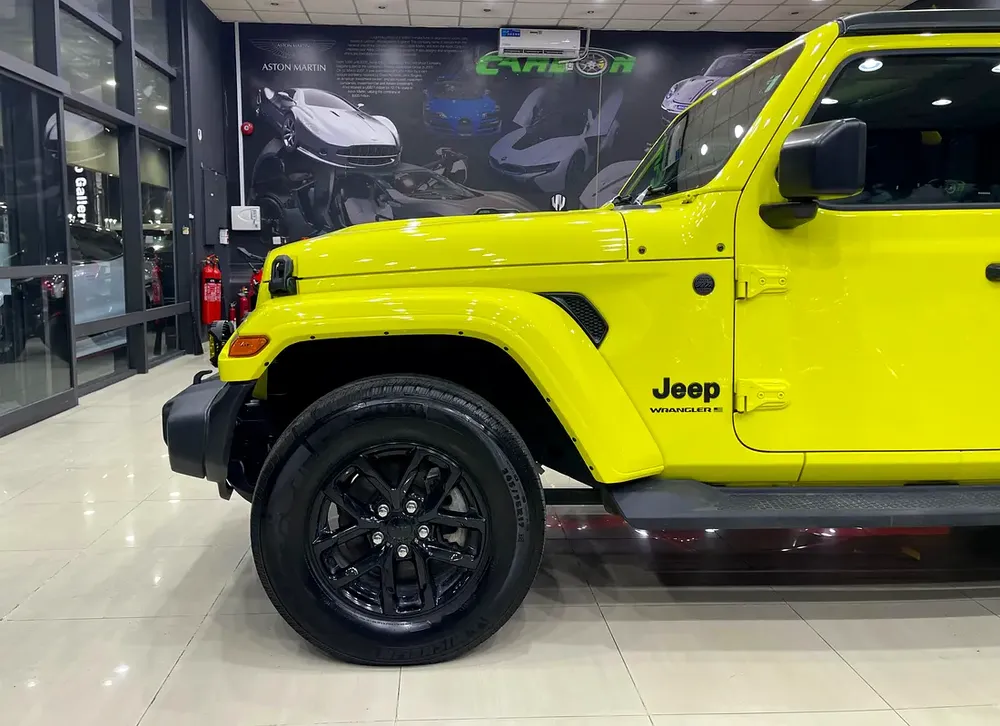 JEEP WRANGLER SPORT S 2023 MODEL IN AMAZING CONDITION BRIGHT YELLOW FACTORY PAINT - Image 6