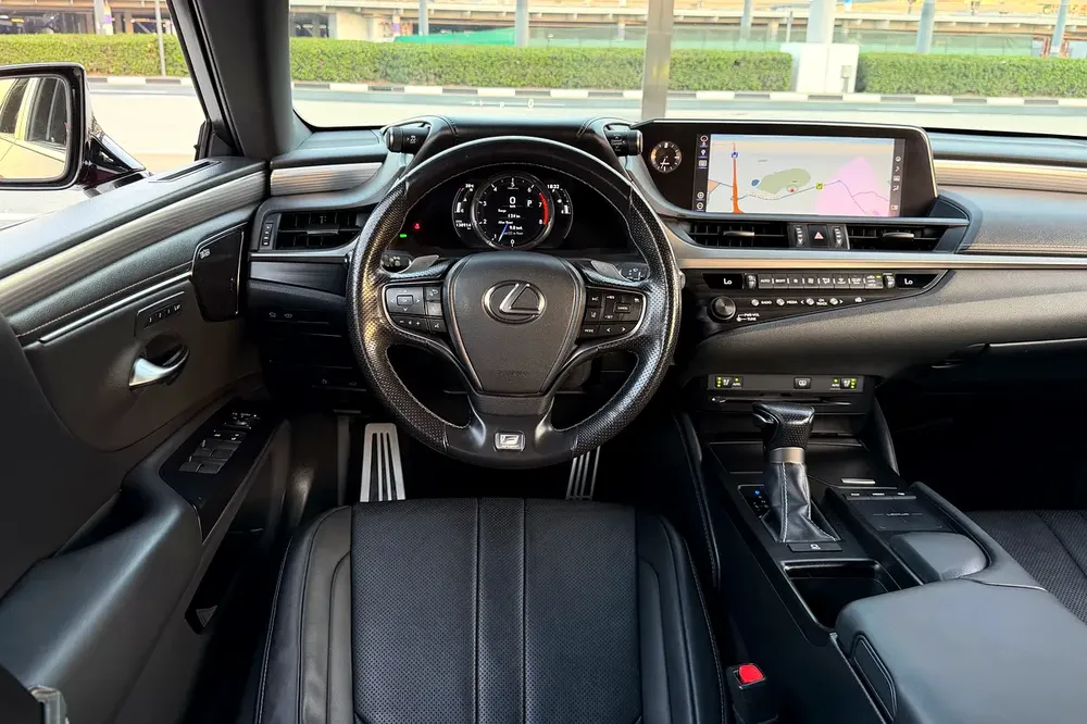 Lexus Service History / 2 Keys | Lexus ES350 F-Sport 2020 GCC Specifications (Single Owner) - Image 11