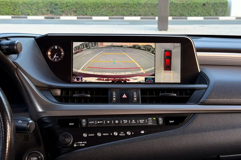 Lexus Service History / 2 Keys | Lexus ES350 F-Sport 2020 GCC Specifications (Single Owner) - Image 15
