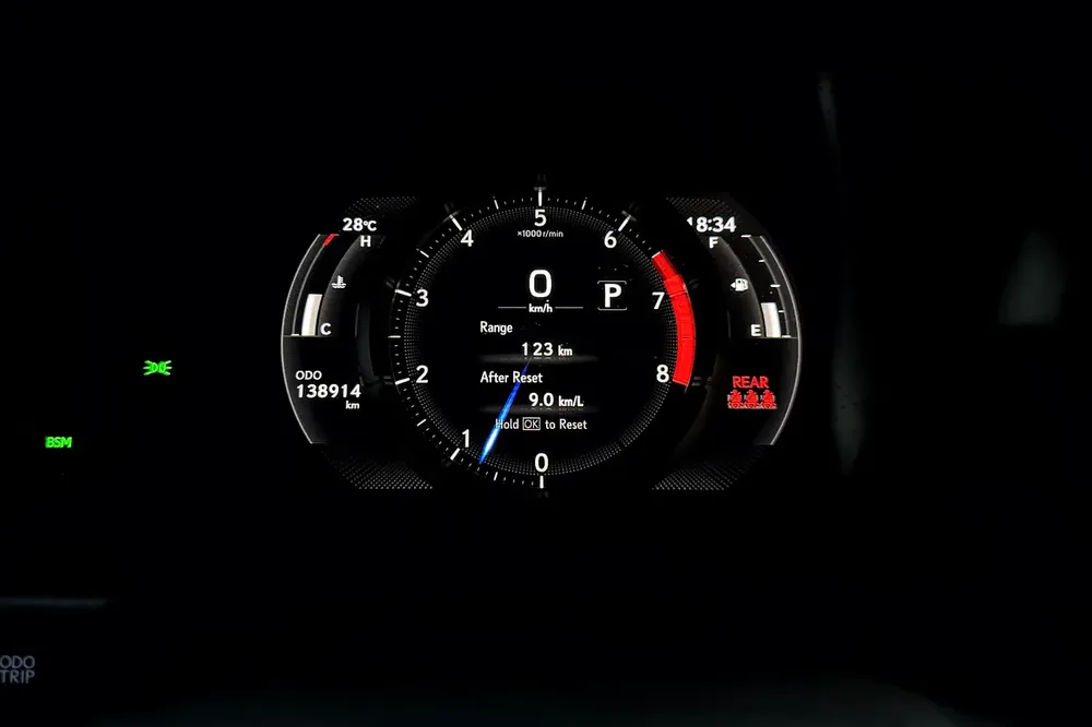 Lexus Service History / 2 Keys | Lexus ES350 F-Sport 2020 GCC Specifications (Single Owner) - Image 16