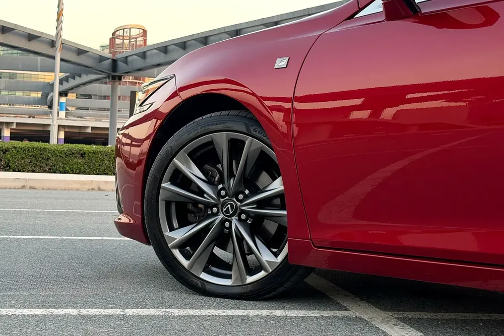 Lexus Service History / 2 Keys | Lexus ES350 F-Sport 2020 GCC Specifications (Single Owner) - Image 7