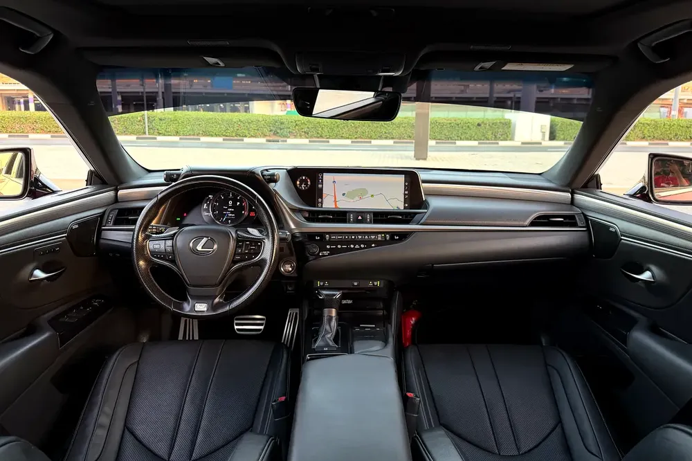 Lexus Service History / 2 Keys | Lexus ES350 F-Sport 2020 GCC Specifications (Single Owner) - Image 8