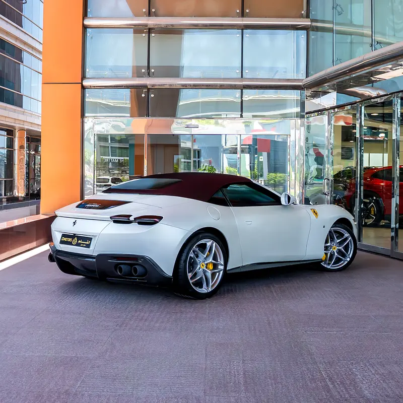 2025 FERRARI ROMA SPIDER  DONE ONLY 2000KM - Image 4