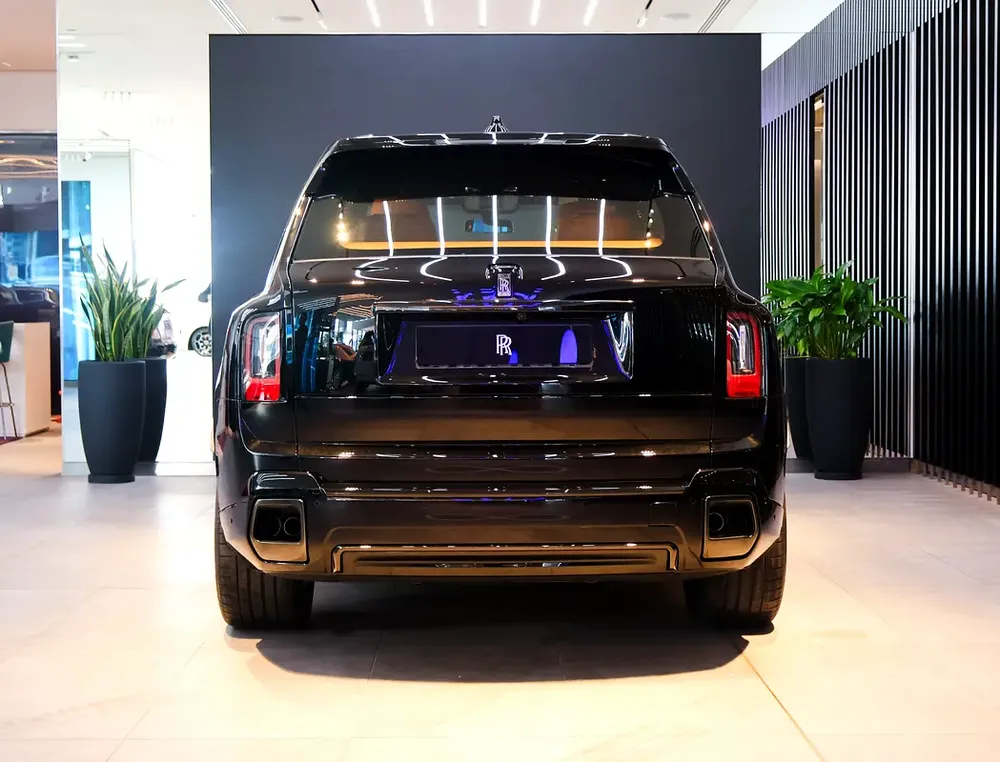 Rolls-Royce Black Badge Cullinan 2025/ 536km - Image 12