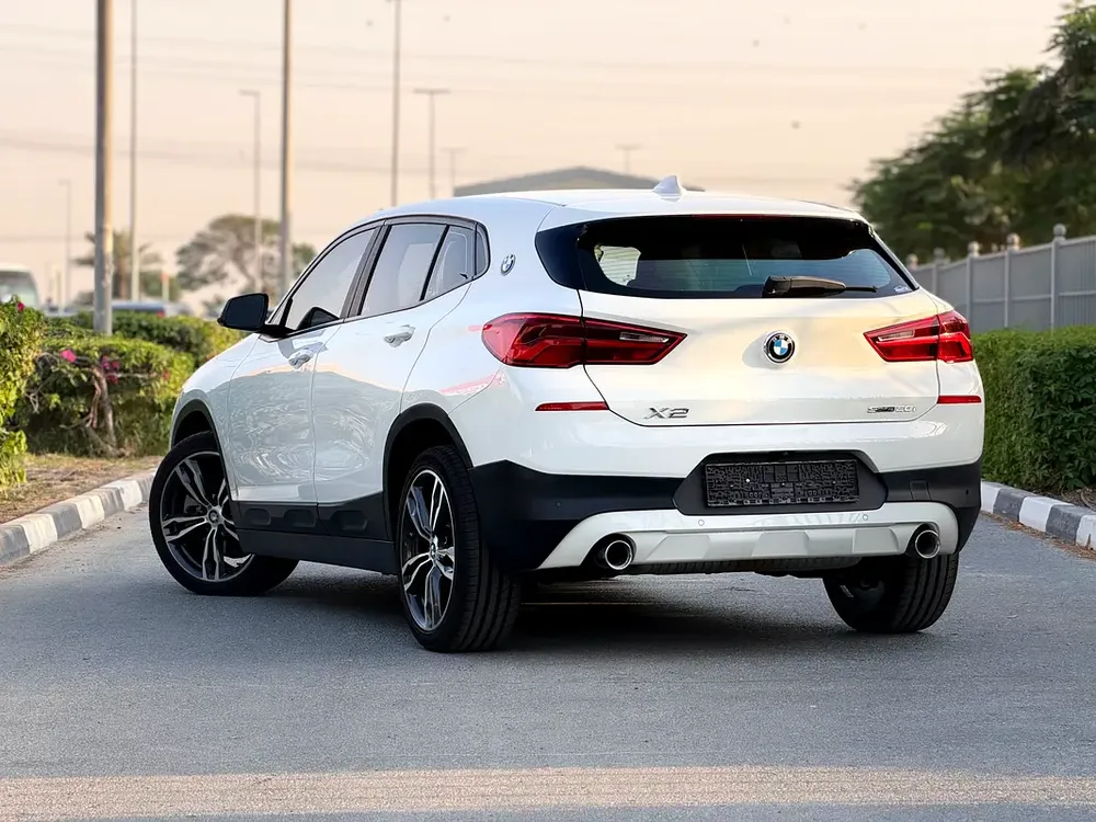 BMW X2 sDrive18i 2020 GCC Specs - Perfect Condition! - Image 4
