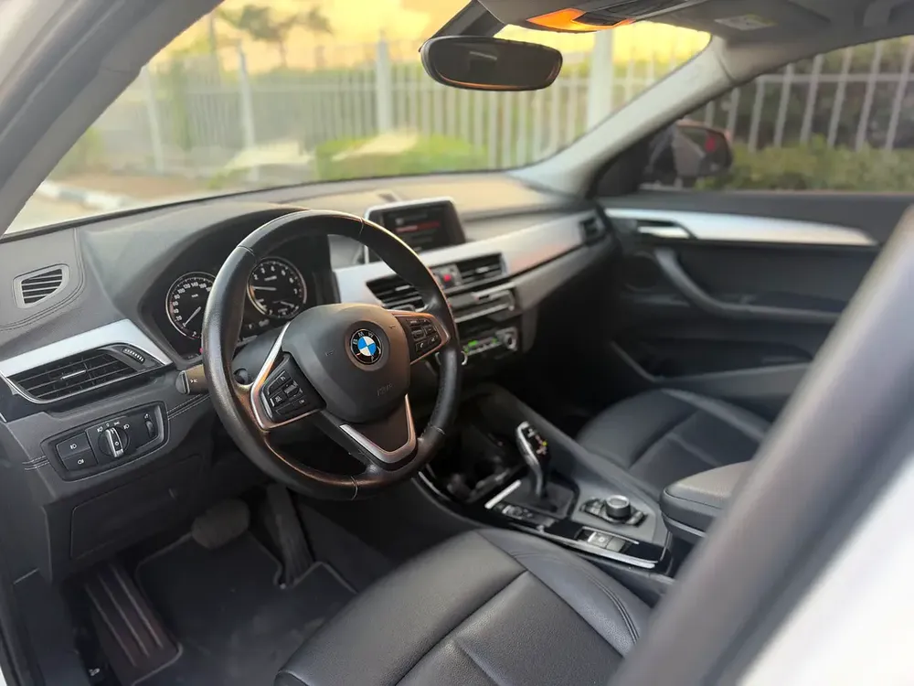 BMW X2 sDrive18i 2020 GCC Specs - Perfect Condition! - Image 8
