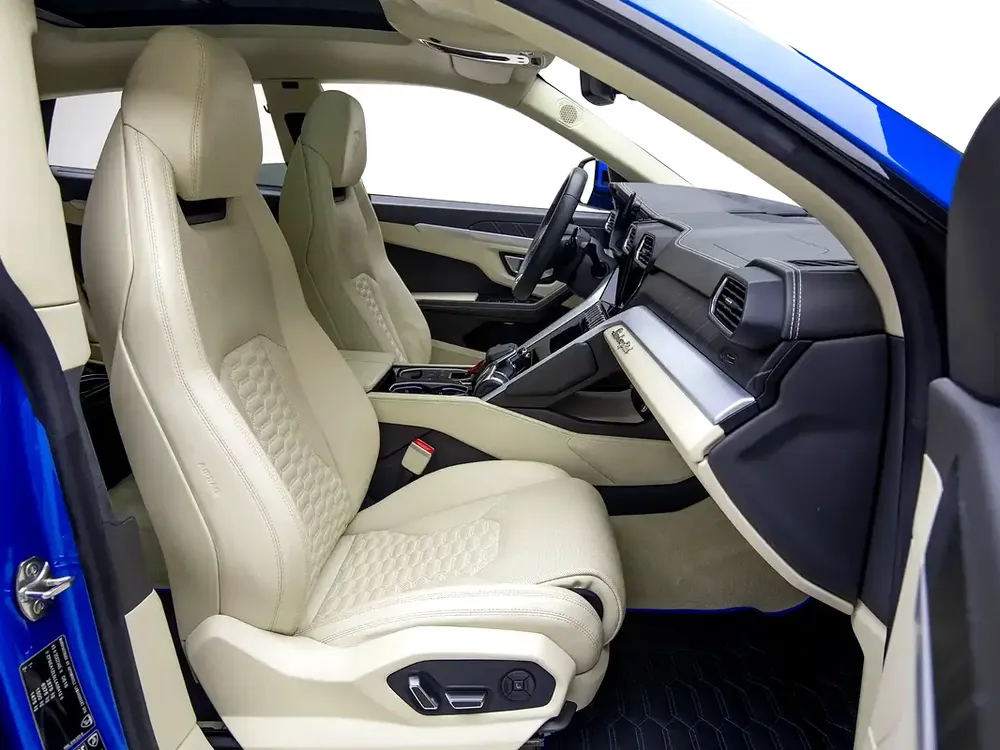 2019 | Lamborghini | Urus - Image 11