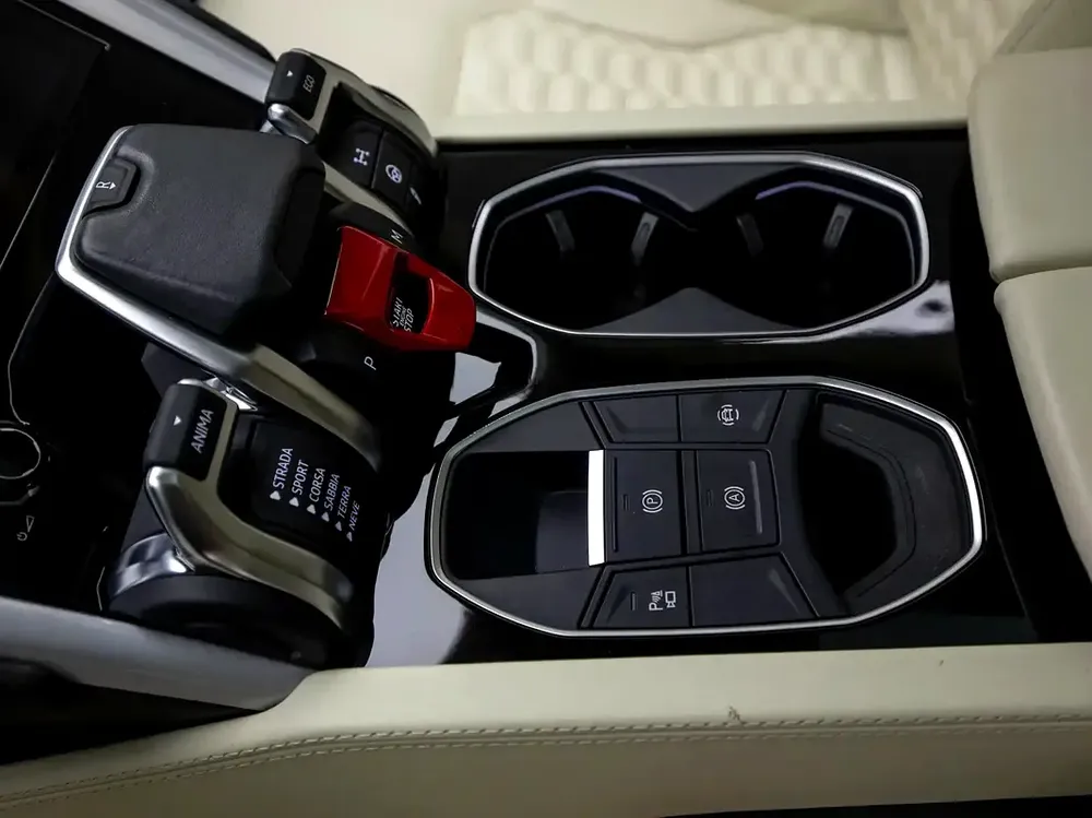 2019 | Lamborghini | Urus - Image 13