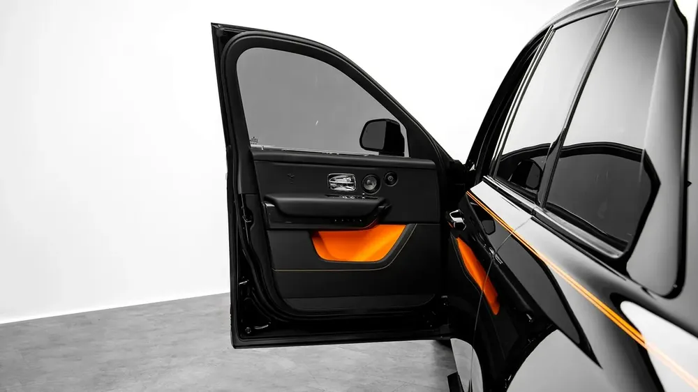 Rolls-Royce Cullinan Black Badge - 2025 - GCC - Under Warranty and Service Contract - Image 6