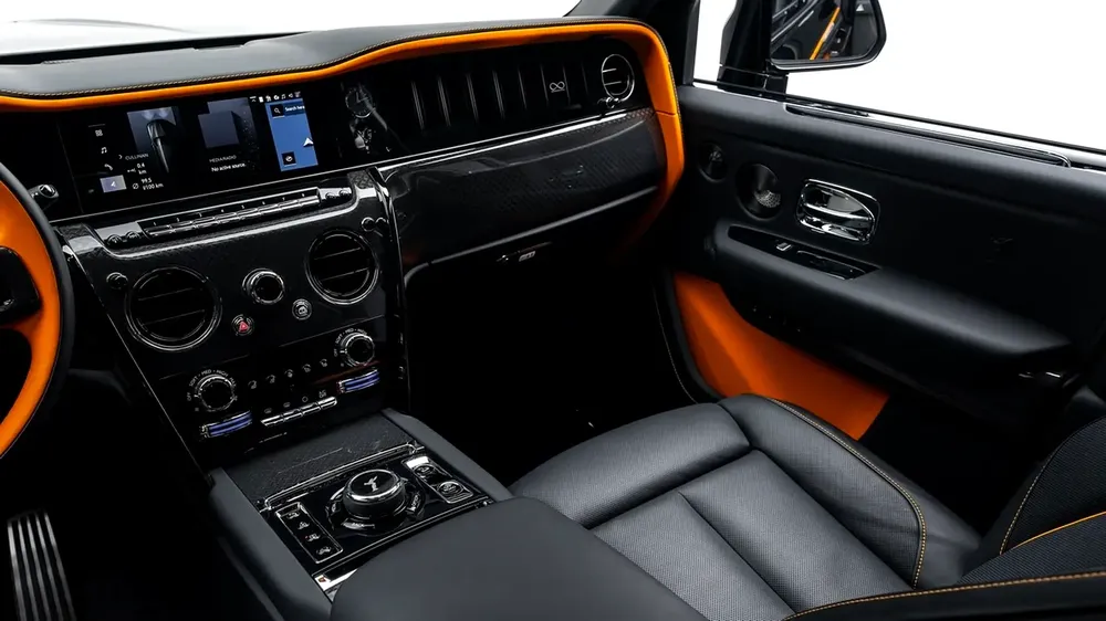Rolls-Royce Cullinan Black Badge - 2025 - GCC - Under Warranty and Service Contract - Image 9