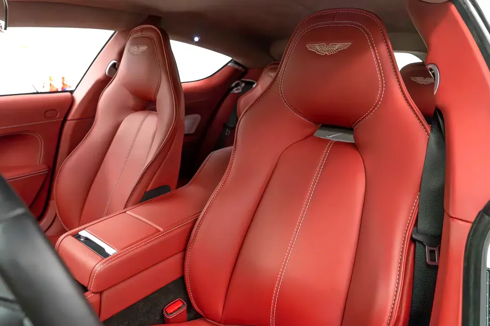 2014 ASTON MARTIN / GCC  / LOW MILEAGE / BANG AND OLUFSEN - Image 10