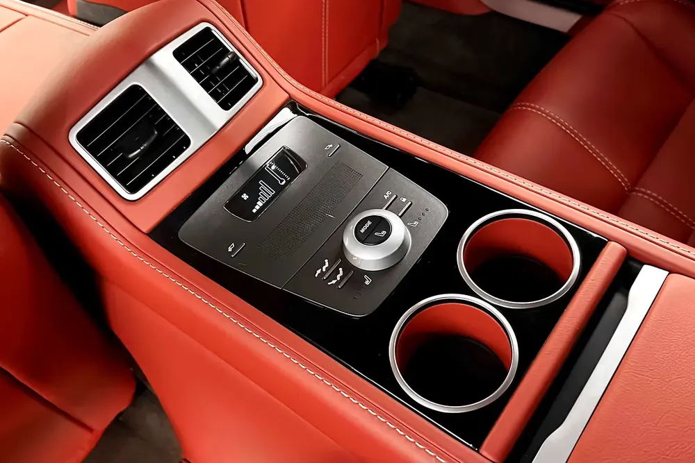 2014 ASTON MARTIN / GCC  / LOW MILEAGE / BANG AND OLUFSEN - Image 12