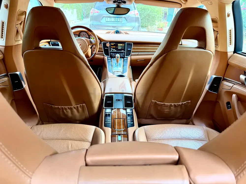 2012 Porsche Panamera 4 – V6 – GCC Specs – immaculate Condition - Image 10