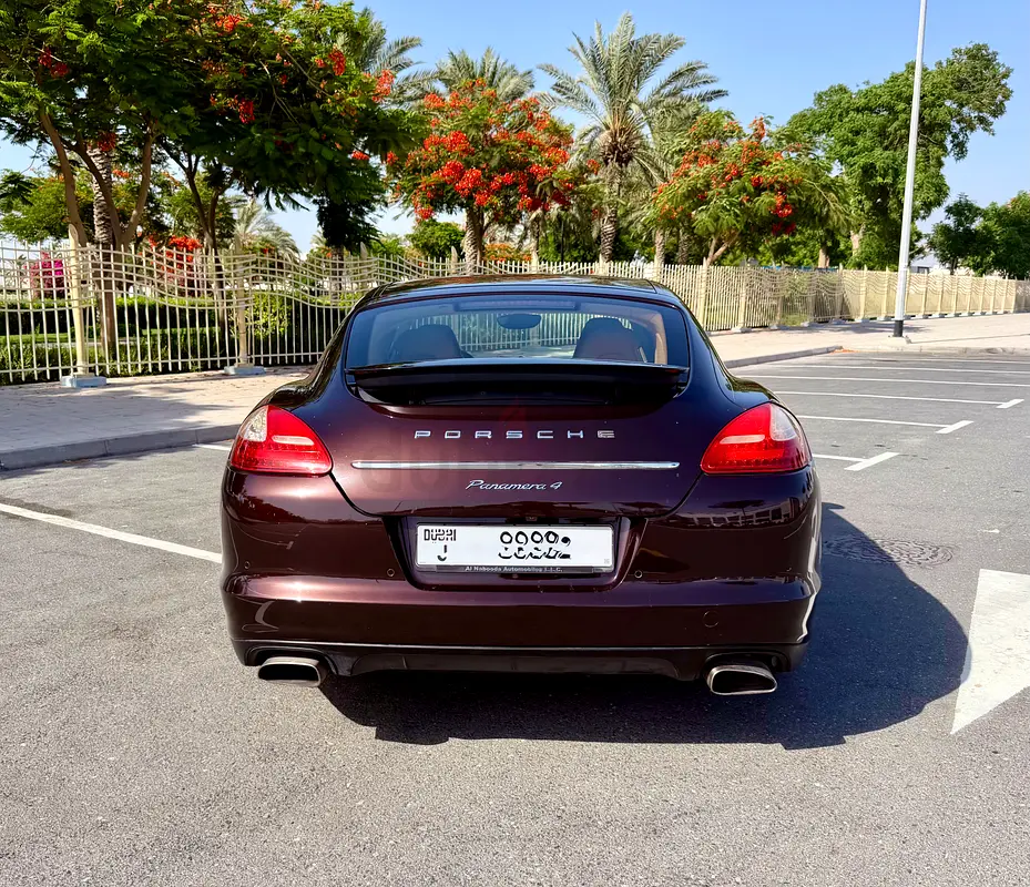 2012 Porsche Panamera 4 – V6 – GCC Specs – immaculate Condition - Image 5